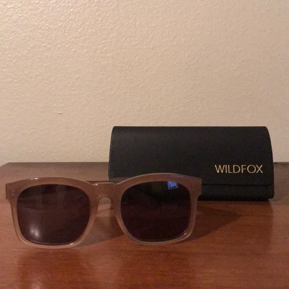 WILDFOX sunglasses